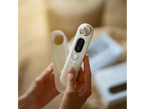 Beautifly Derma Glow PRO Microdermabrasion and blackhead remover Derma Glow