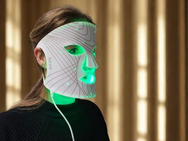 Lunni 7 colors LED and Near-Infrared Light Silicone LED Facial Mask White