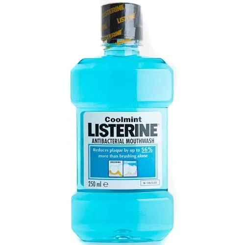 Burnos skalavimo skystis LISTERINE COOLMINT 250ml