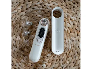 Beautifly Derma Glow PRO Microdermabrasion and blackhead remover Derma Glow