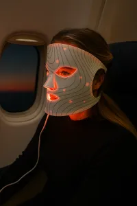 Lunni 7 colors LED and Near-Infrared Light Silicone LED Facial Mask White