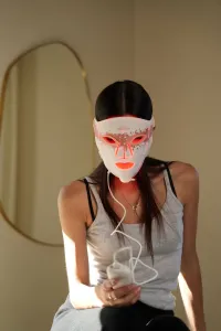 RENPHO Rejuven Artemis Blush LED Light Therapy Mask