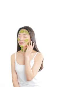 KOCOSTAR raminanti ir drėkinanti lakštinė kaukė su alijošiumi (2 lakštai)